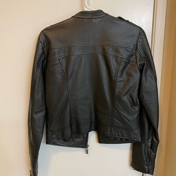 Leather jacket - Picture 3 of 3